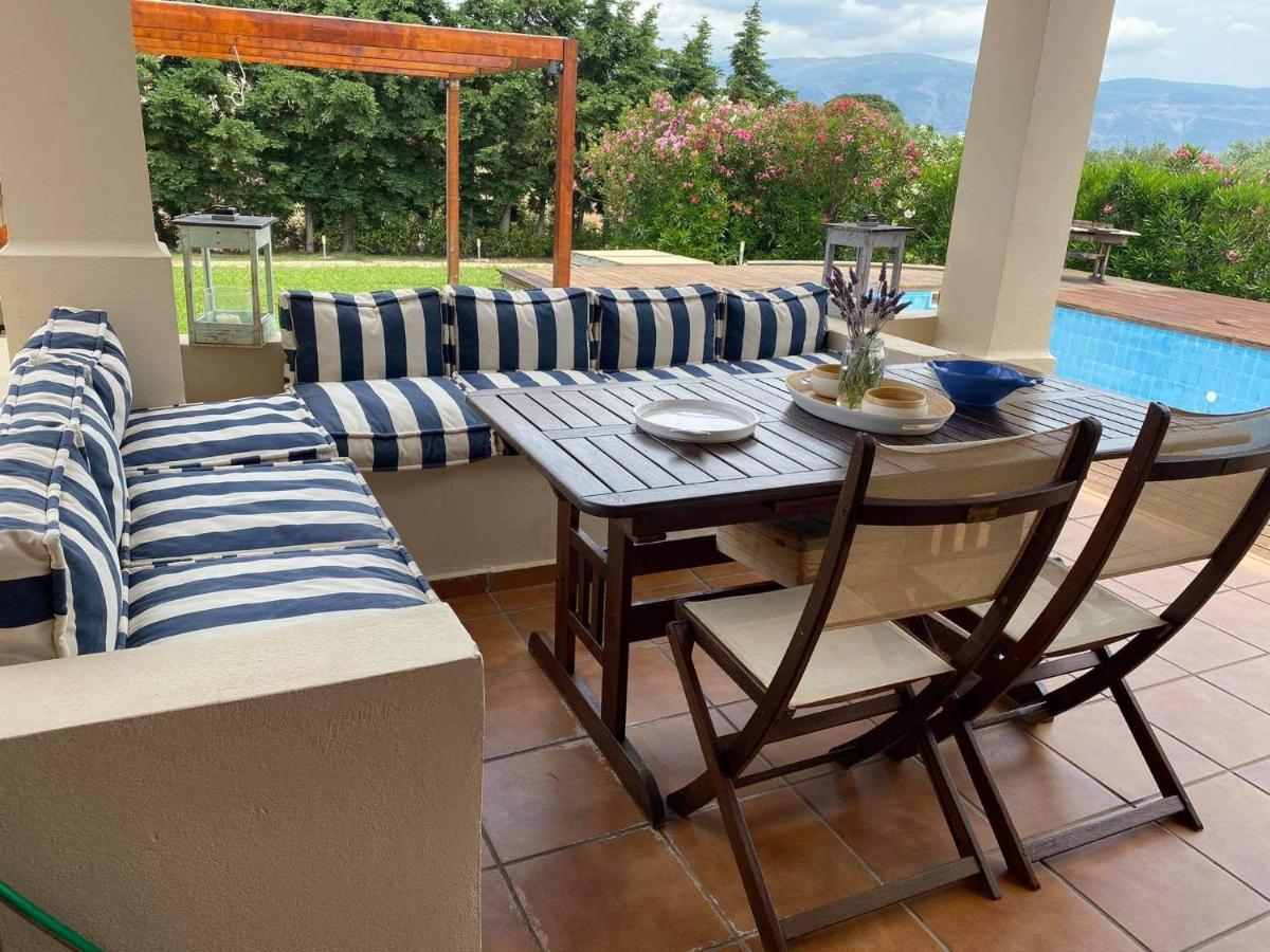 Georges Villa Galaxidi, Family, Pool And Garden Экстерьер фото