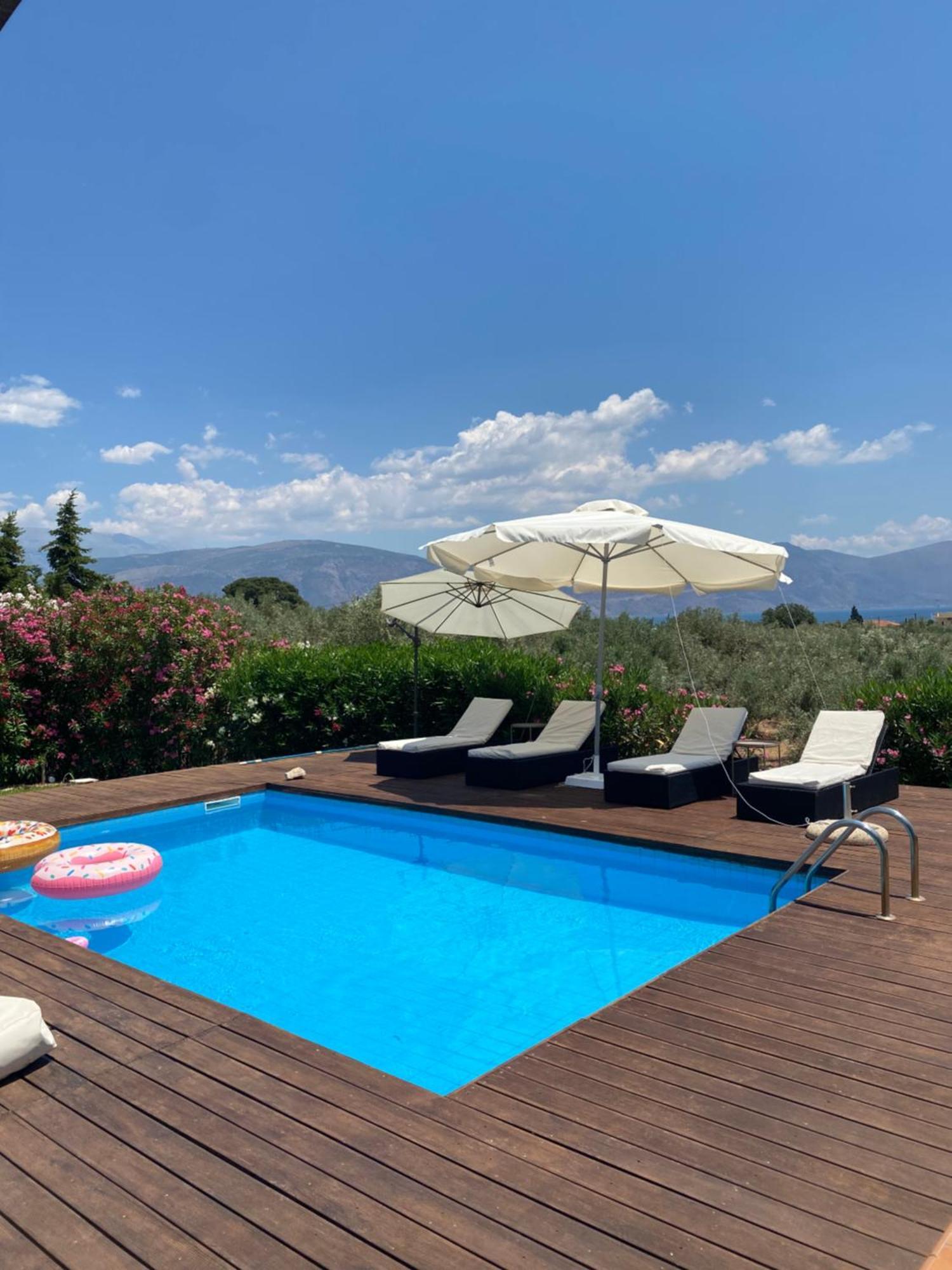 Georges Villa Galaxidi, Family, Pool And Garden Экстерьер фото