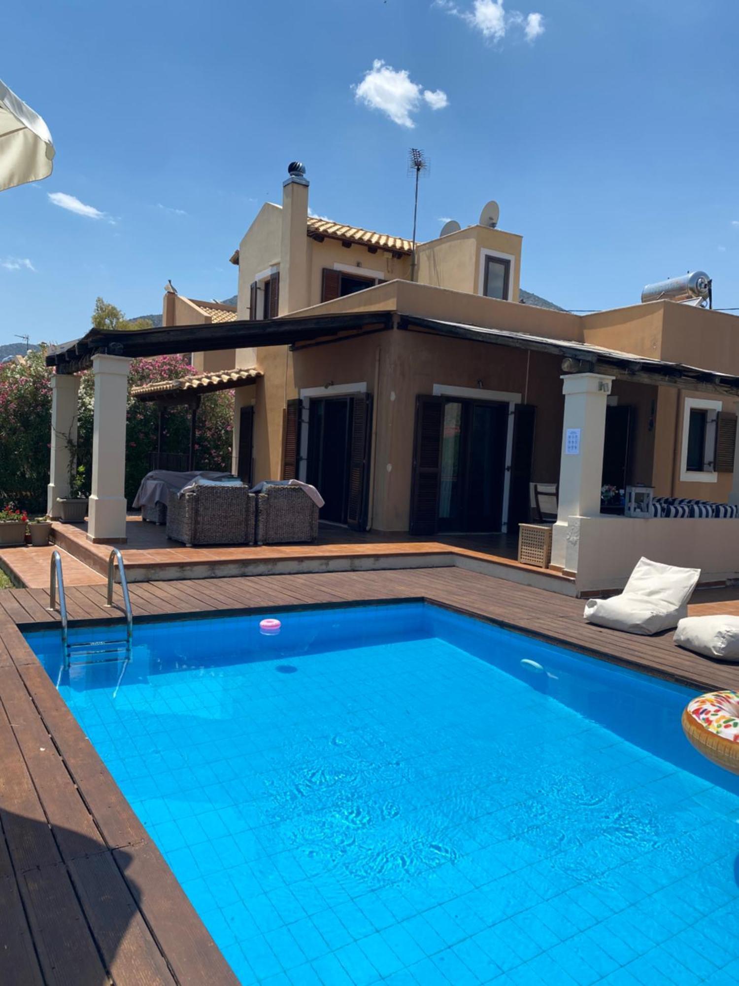 Georges Villa Galaxidi, Family, Pool And Garden Экстерьер фото